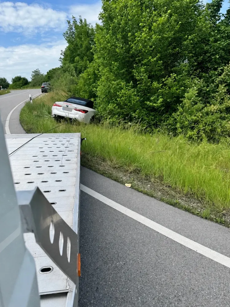 BMW convertible – ditch recovery